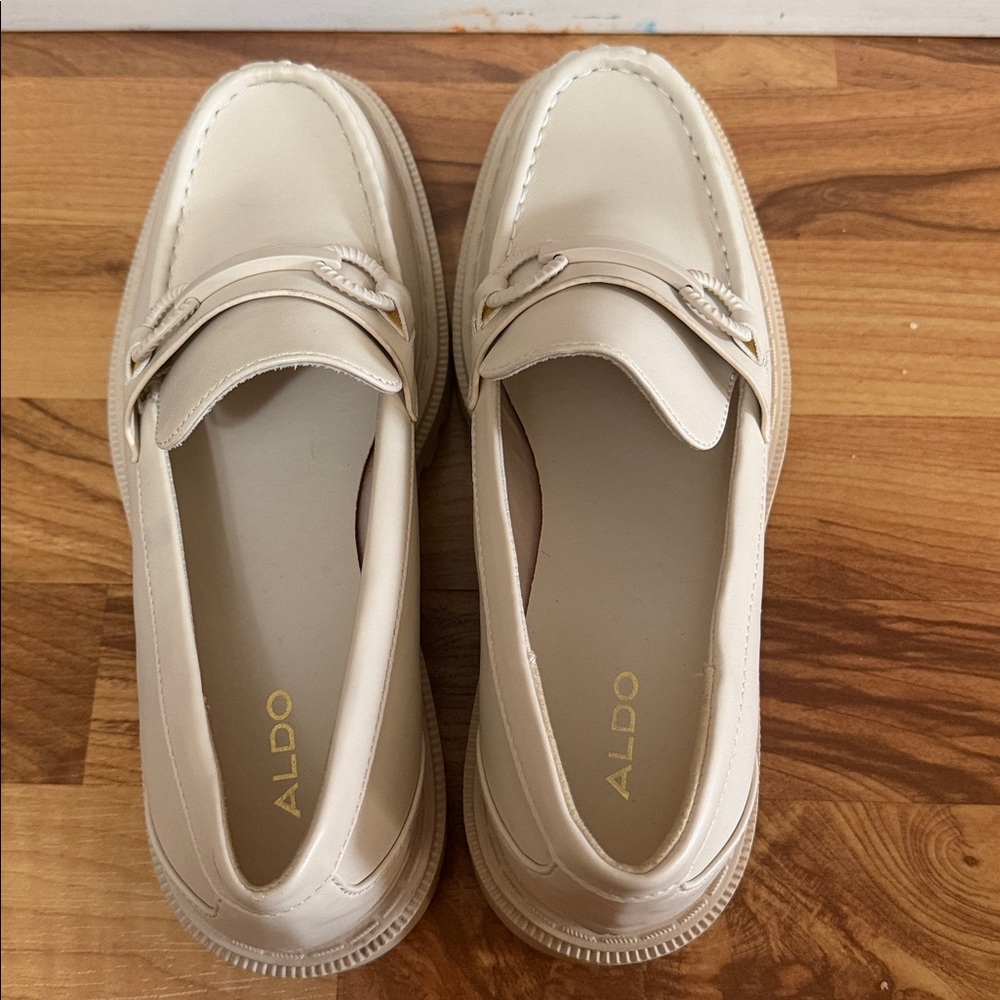 Baberiel Womens Loafers - Picture 4 of 4
